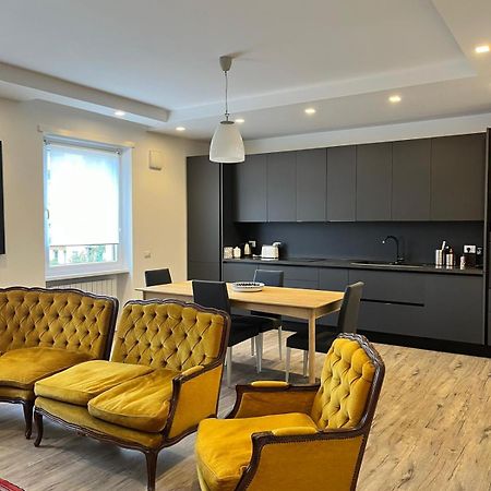 Apartment On The Square Рим Екстер'єр фото
